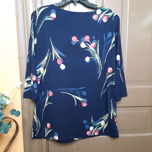 Graver Studio Women's Blouse Size M Flower Motif Blue Top - Picture 9 of 9